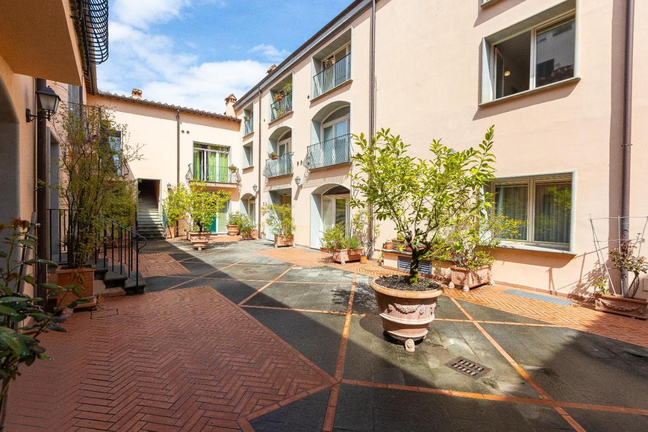 Palazzo Ghibellina By In Ferienhaus